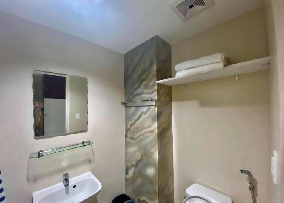 Appartamento 1822 Deluxe Twin - Migas Haven At Sunvida Tower Cebu Esterno foto