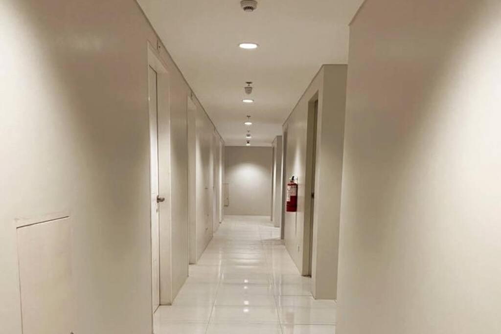 Appartamento 1822 Deluxe Twin - Migas Haven At Sunvida Tower Cebu Esterno foto